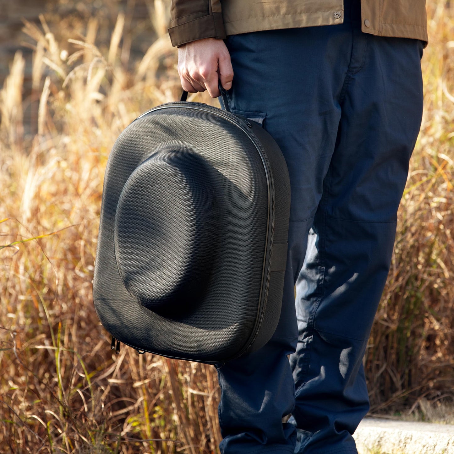 Crushproof Cowboy Hat Travel Case with Carry & Luggage Straps (Large)